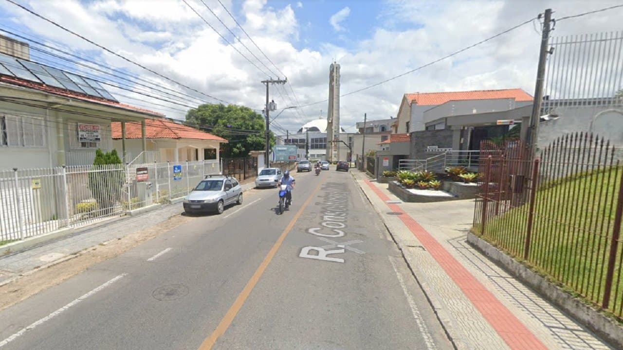 Rua Conselheiro Mafra estará em obras neste domingo (19)