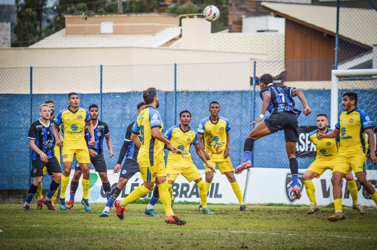 SÉRIE B: Tubarão perde mais uma e está rebaixado para terceira divisão