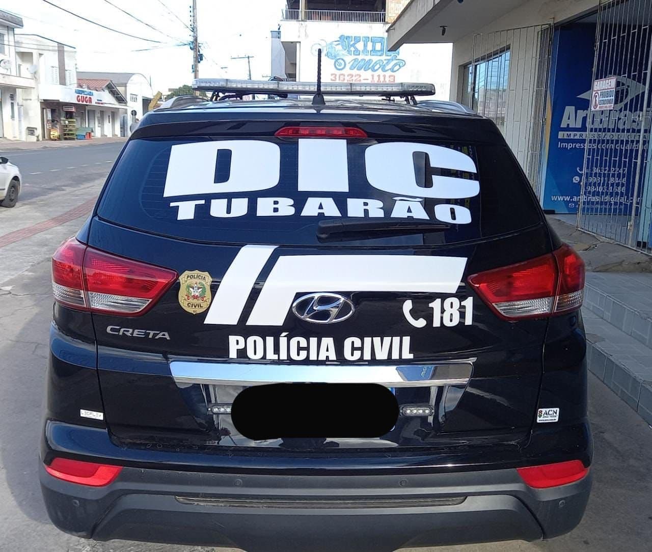 Ladrão que ameaçava vítimas e esfaqueou morador de rua é preso