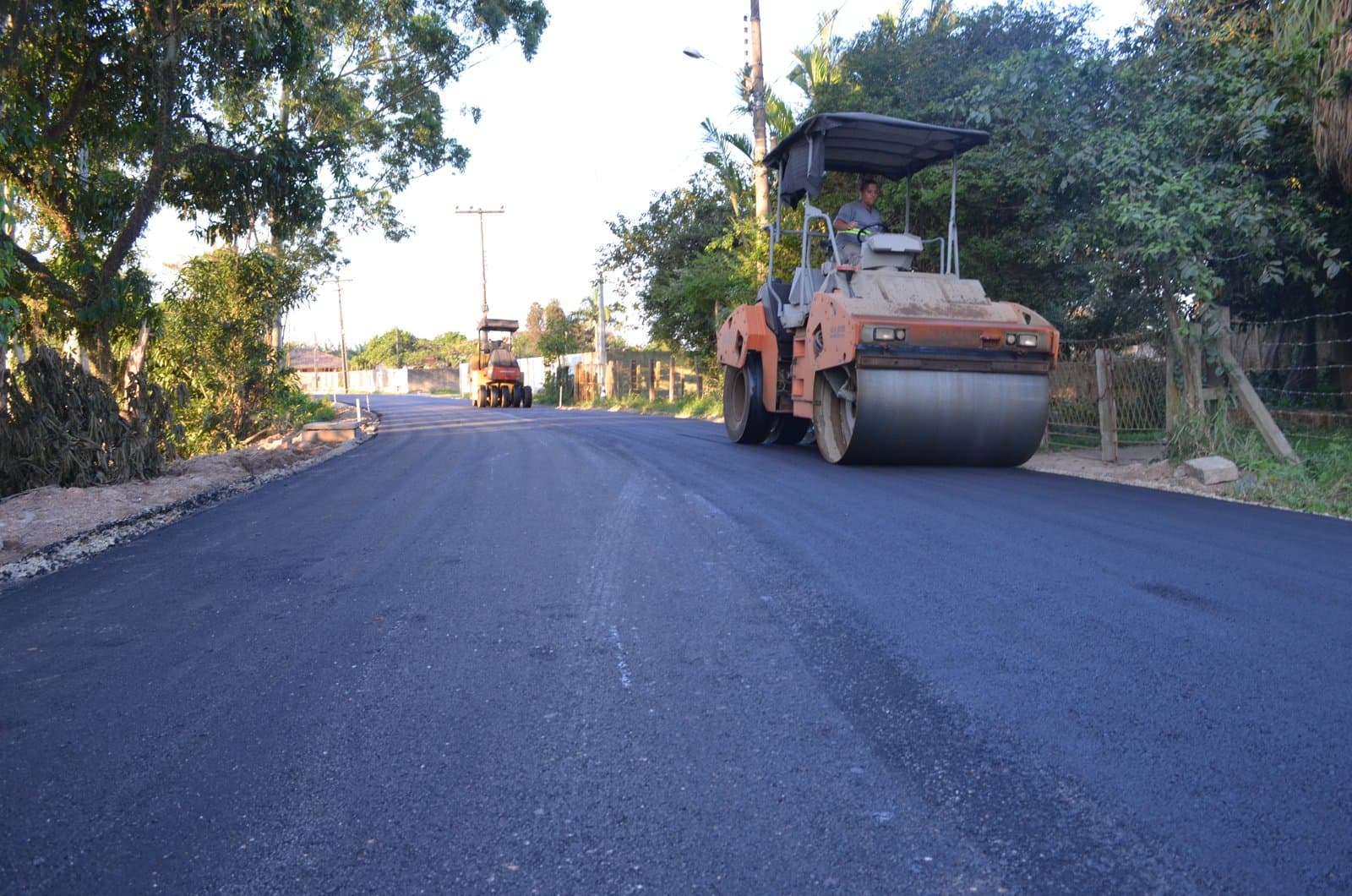 Mais um trecho da Rua Tenente João Luiz Maus é pavimentado