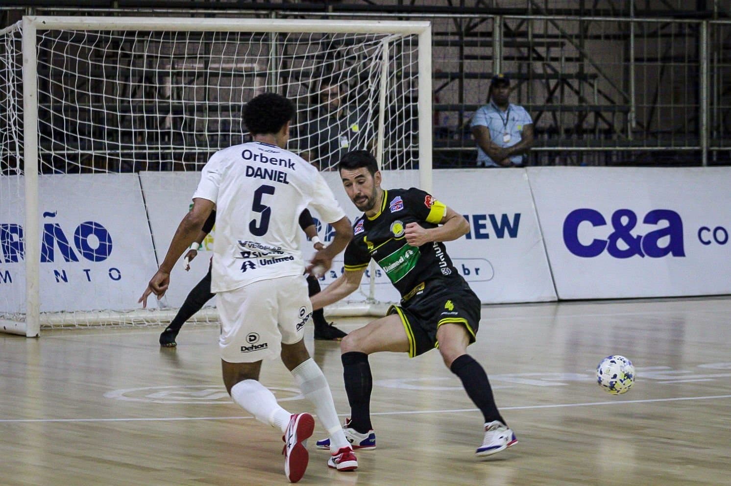 LIGA: Tubarão Futsal encerra participação com derrota
