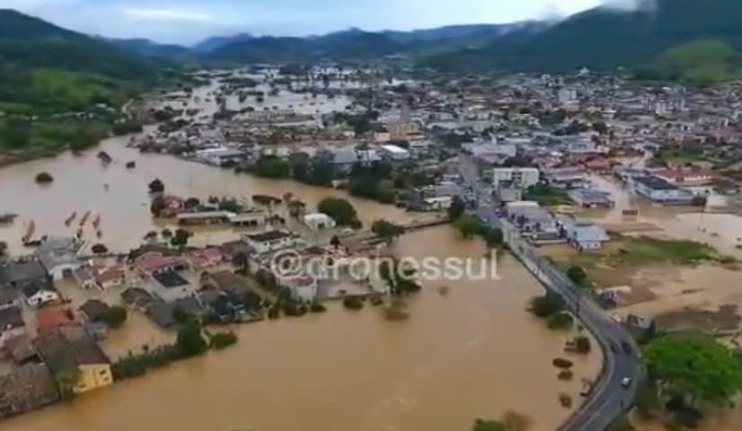 Santa Catarina decreta situação de emergência por causa das chuvas