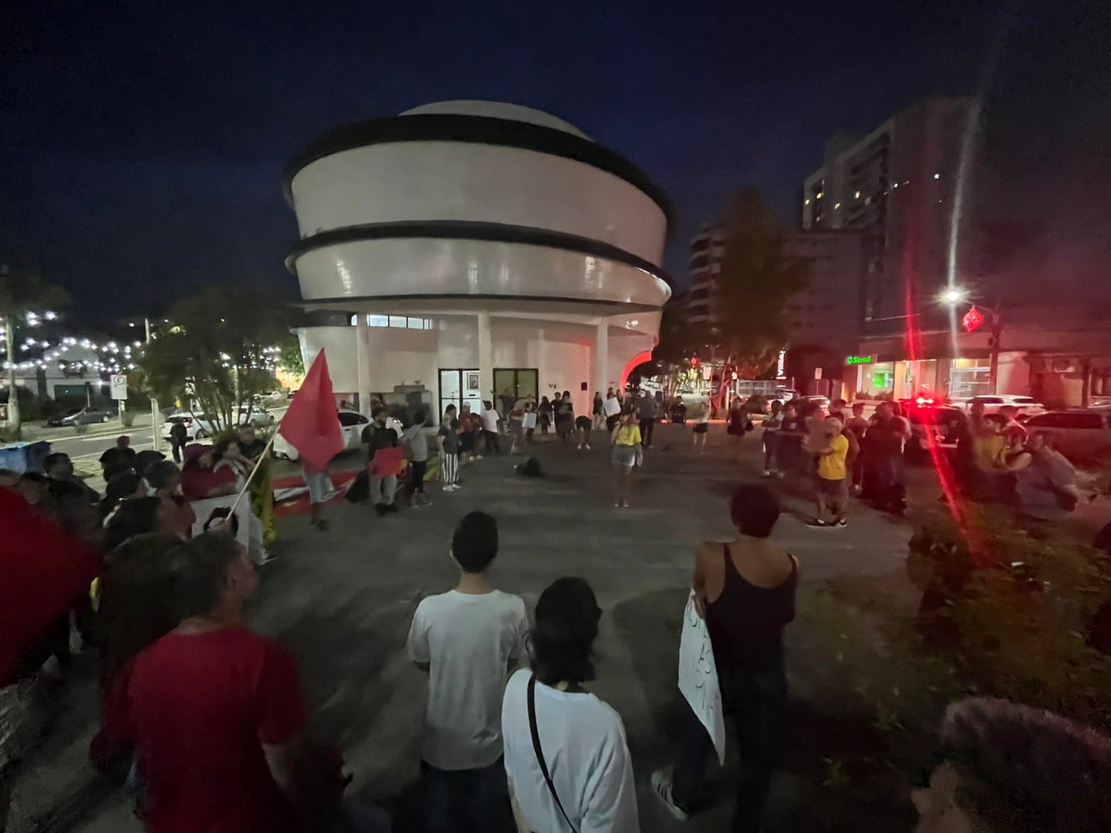 Manifestação contra depredações em Brasília é realizada em Tubarão