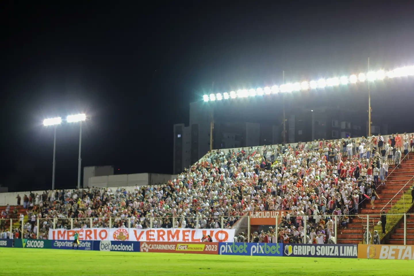 Torcedores do jogo entre Hercílio Luz e Criciúma serão investigados pela Polícia Civil