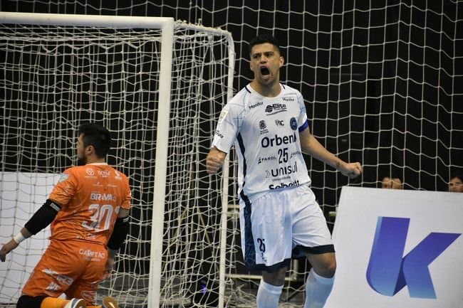 COPA SUL: Tubarão Futsal vence o Coronel na estreia