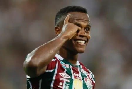RECOPA: Fluminense reverte placar contra a LDU e fica com o título