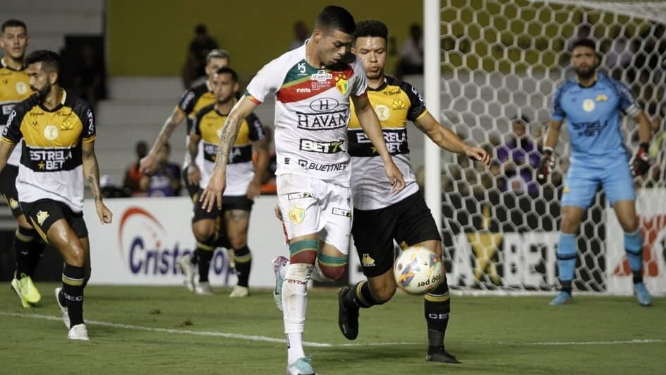 Brusque e Criciúma devem distribuir água na final do Catarinense após notificação do Procon