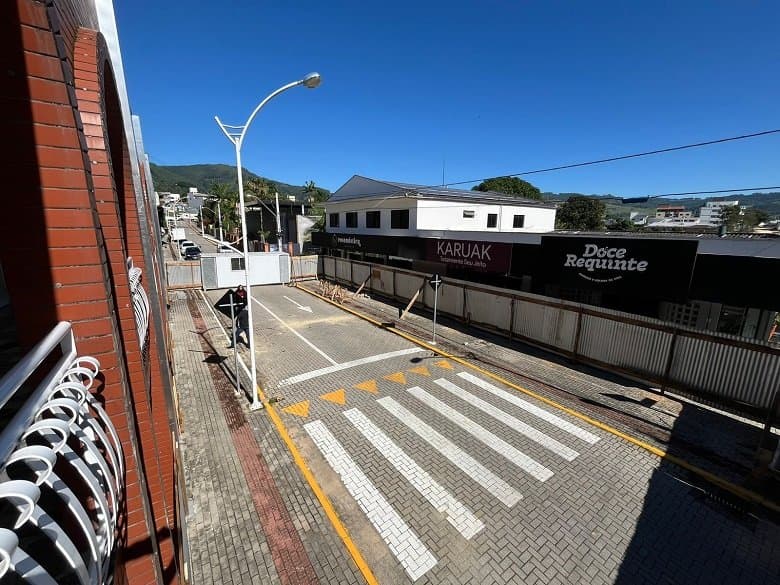 Rua Coberta de Gravatal começa a sair do papel