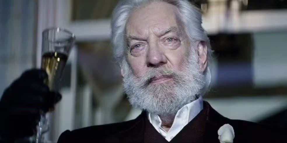 Morre Donald Sutherland, ator que interpretou o Presidente Snow em 'Jogos Vorazes'
