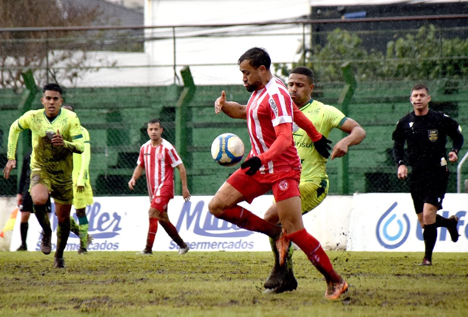 SÉRIE D: Hercílio Luz empata pela nona vez em partida marcada pela chuva