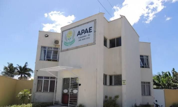 Fiação elétrica da Apae de Tubarão é furtada e alimentos estragam