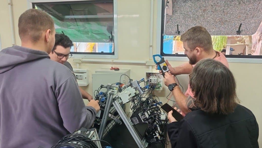 Escola Móvel do Senai em Jaguaruna oferece cursos gratuitos de qualificação profissional