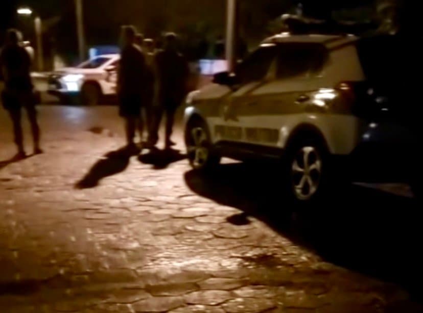 Bandido é contido com tiros de munições não letais após furto e perseguição