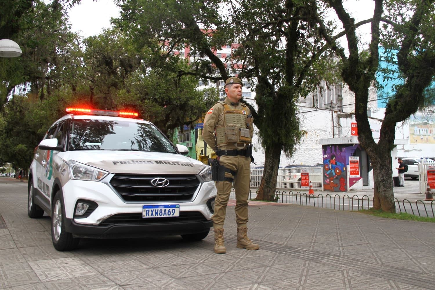 Multas por porte e uso de drogas em espaços públicos começam a ser aplicadas em SC